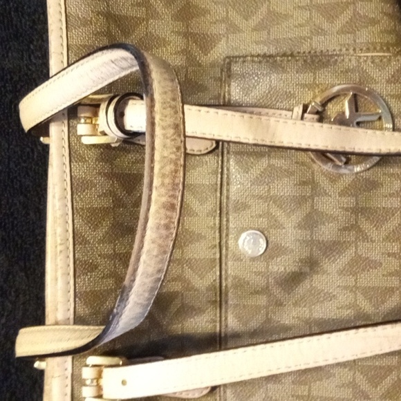 Michael Kors Jet Set Ladies Large Vanilla / Acorn Leather Tote Bag 30F6GTTT3B149 - Picture 3 of 5